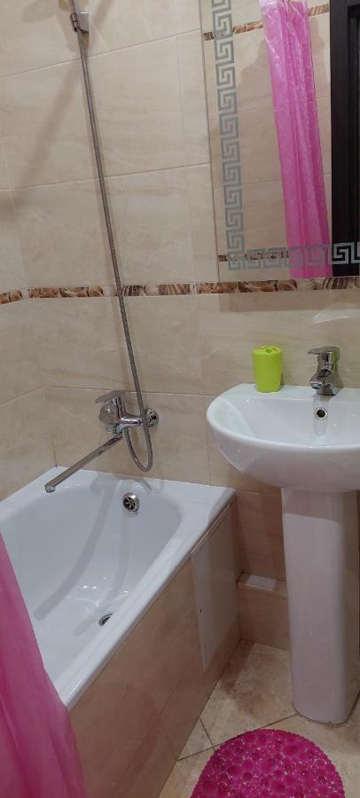 Холодная Гора Ул Дудинской 1А Kharkov Ngoại thất bức ảnh